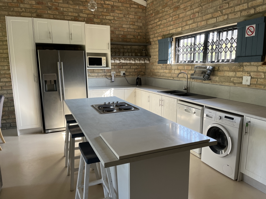 To Let 2 Bedroom Property for Rent in Pringle Bay Western Cape